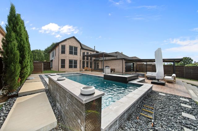 4726 Parkhaven Drive, Garland, TX 75043