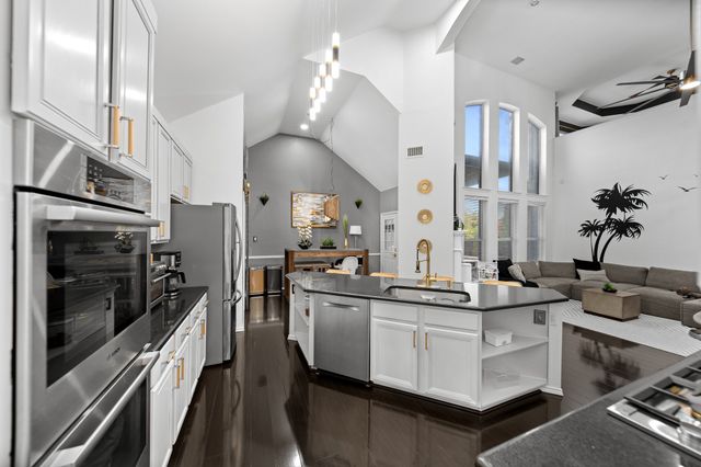 4726 Parkhaven Drive, Garland, TX 75043