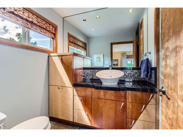 7145 Sw GABLE Pkwy, Portland, OR 97225