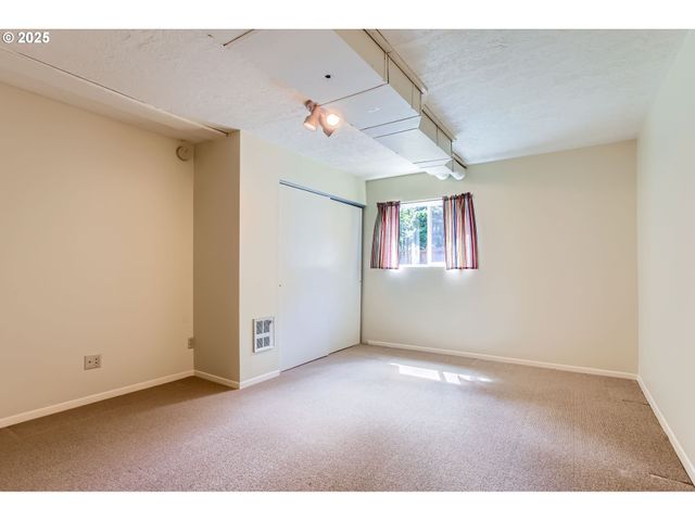 7145 Sw GABLE Pkwy, Portland, OR 97225