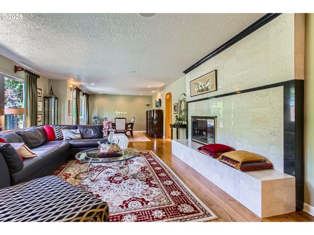 7145 Sw GABLE Pkwy, Portland, OR 97225