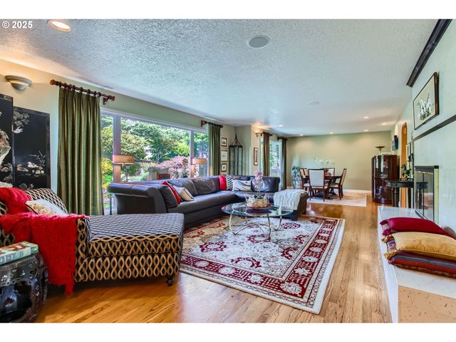7145 Sw GABLE Pkwy, Portland, OR 97225
