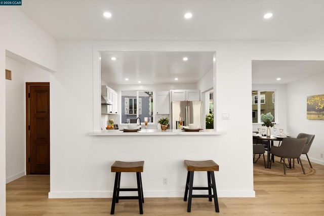 657 Silver Ave, San Francisco, CA 94134