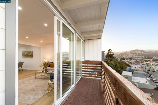 657 Silver Ave, San Francisco, CA 94134