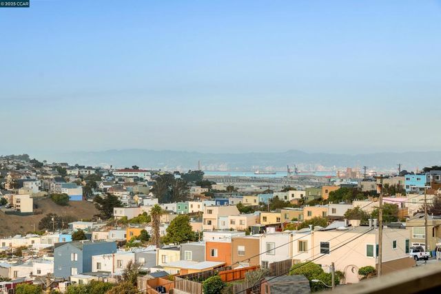 657 Silver Ave, San Francisco, CA 94134