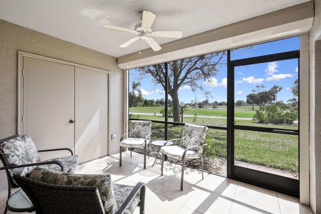 Image 5 of property listing at 1335 SAXONY CIRCLE 314, Punta Gorda, FL 33983