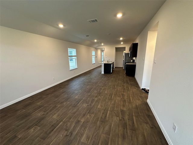 742 Globe Mallow CIR, Kyle, TX 78640