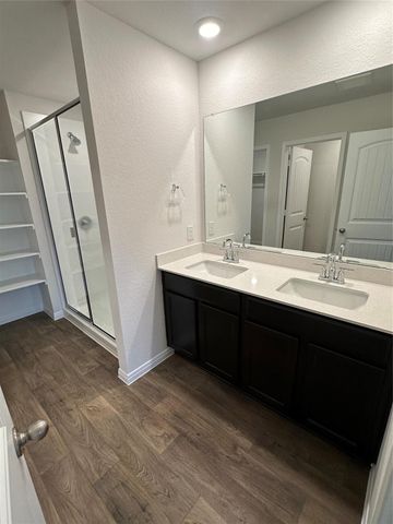 742 Globe Mallow CIR, Kyle, TX 78640