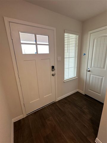 742 Globe Mallow CIR, Kyle, TX 78640