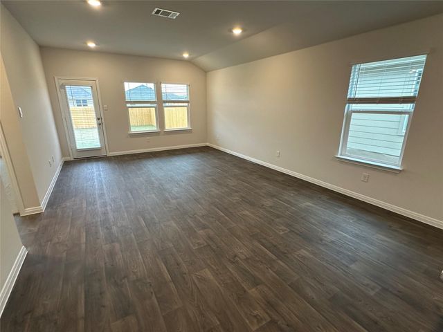 742 Globe Mallow CIR, Kyle, TX 78640