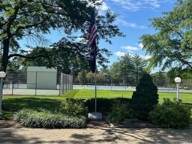 13 James Court, Nanuet, NY 10954