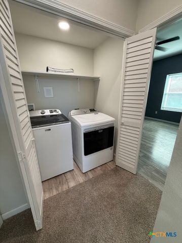 1226 Whispering Hills Drive, Canyon Lake, TX 78133