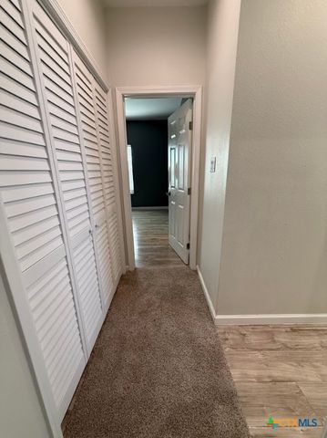 1226 Whispering Hills Drive, Canyon Lake, TX 78133