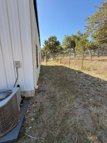 1226 Whispering Hills Drive, Canyon Lake, TX 78133