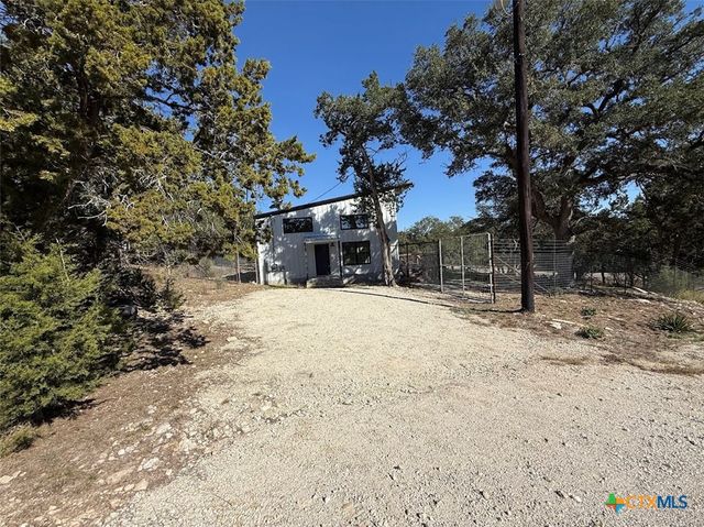 1226 Whispering Hills Drive, Canyon Lake, TX 78133