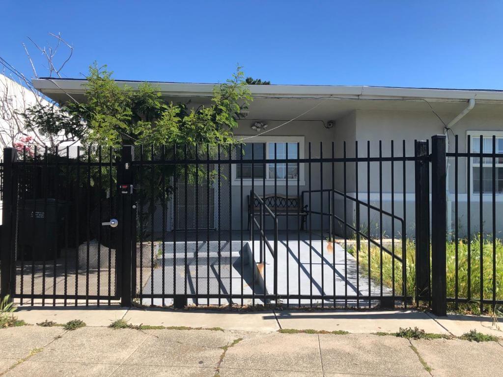 Image 1 of property listing at 585 School Street, Pittsburg, CA 94565