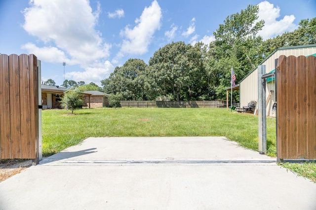 4375 Old Israel Road, Livingston, TX 77351