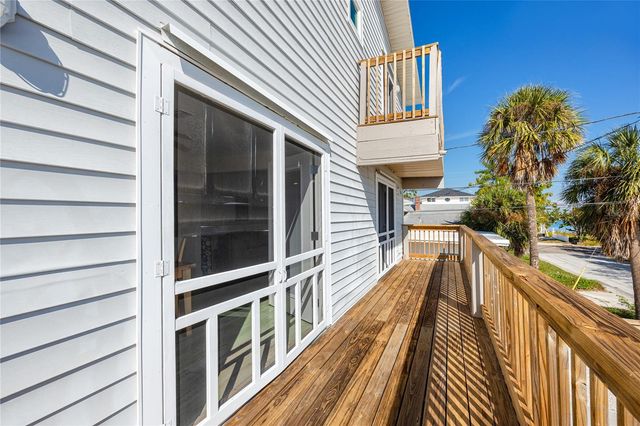 140 142ND AVENUE E, Madeira Beach, FL 33708