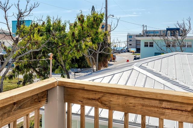 140 142ND AVENUE E, Madeira Beach, FL 33708