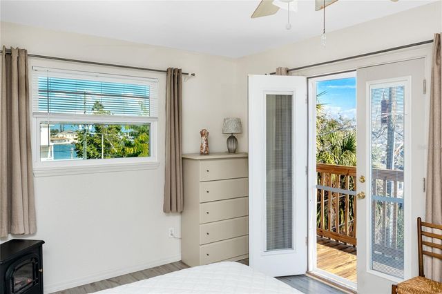 140 142ND AVENUE E, Madeira Beach, FL 33708