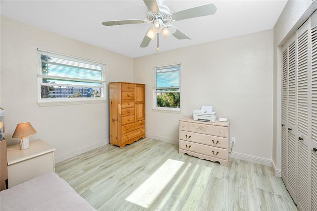 140 142ND AVENUE E, Madeira Beach, FL 33708