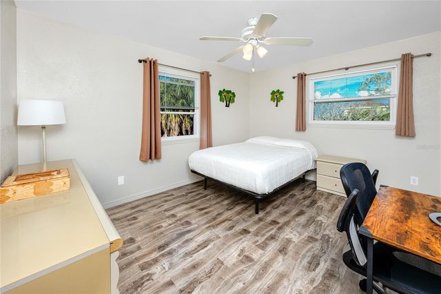 140 142ND AVENUE E, Madeira Beach, FL 33708