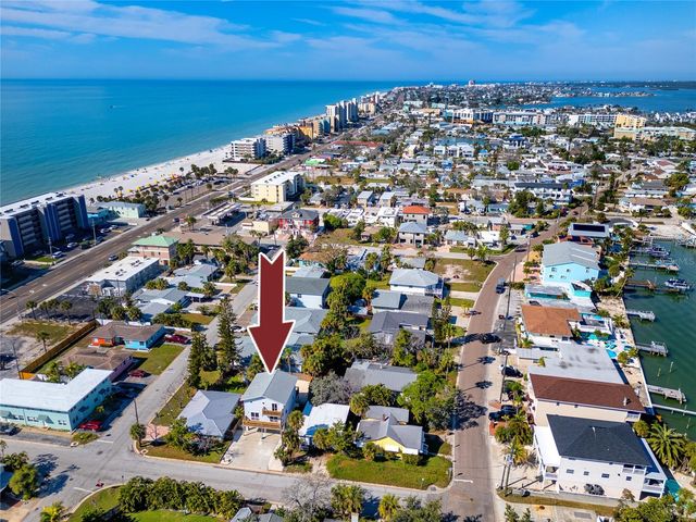 140 142ND AVENUE E, Madeira Beach, FL 33708