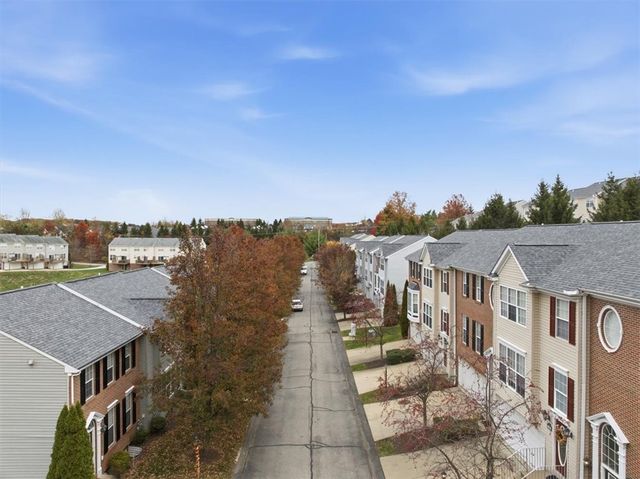 10534 Cherry Grove Court, Mccandless, PA 15090