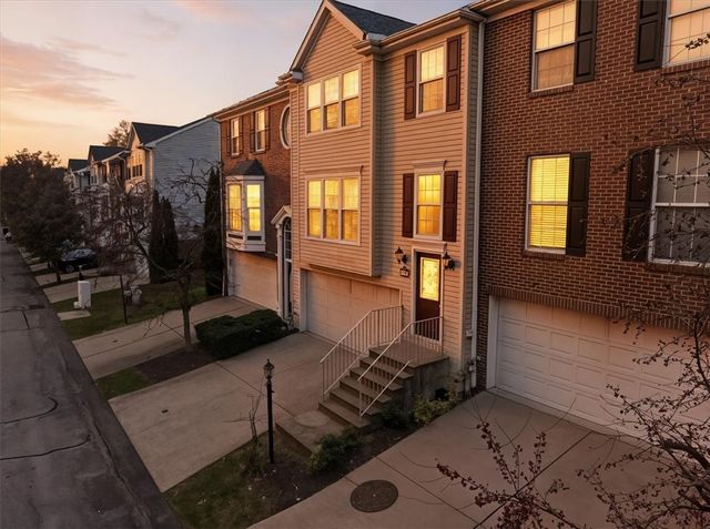 10534 Cherry Grove Court, Mccandless, PA 15090