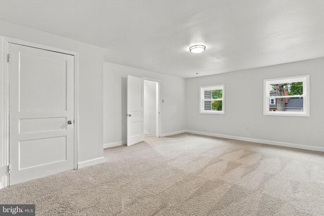135 BLAKELEY PL, Charles Town, WV 25414