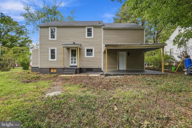 135 BLAKELEY PL, Charles Town, WV 25414
