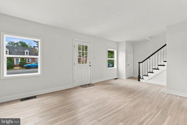 135 BLAKELEY PL, Charles Town, WV 25414