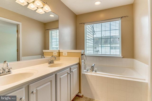 6139 CINNAMON CT, Alexandria, VA 22310