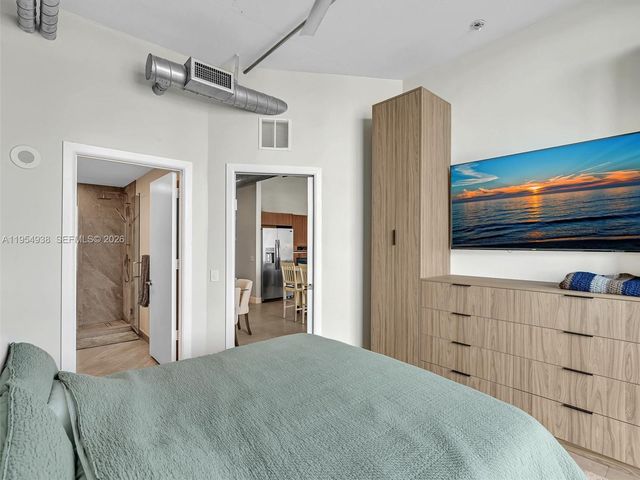 3029 NE 188th St 503, Aventura, FL 33180