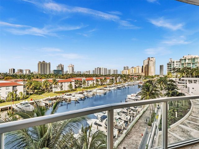 3029 NE 188th St 503, Aventura, FL 33180