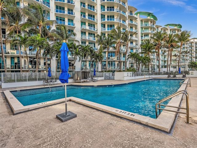 3029 NE 188th St 503, Aventura, FL 33180