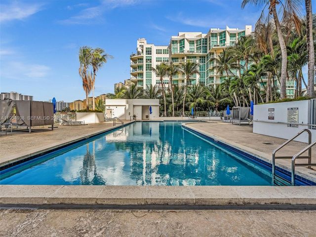 3029 NE 188th St 503, Aventura, FL 33180