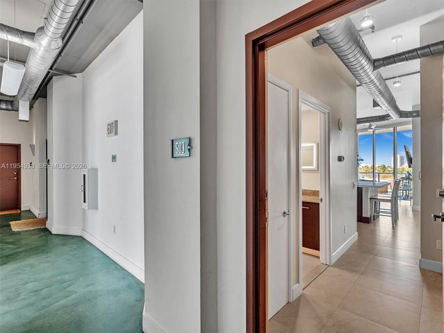 3029 NE 188th St 503, Aventura, FL 33180