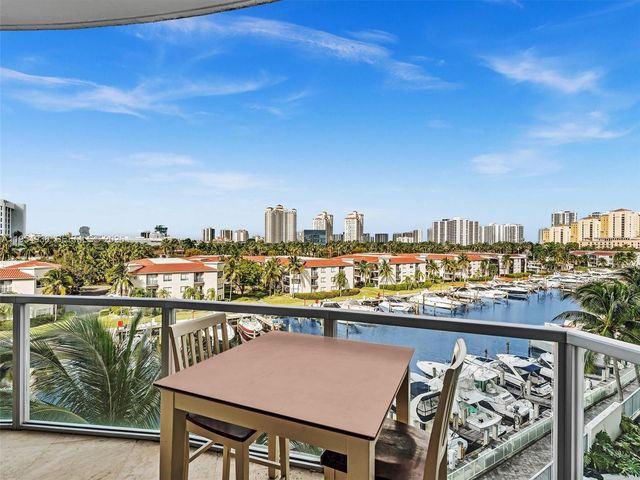 3029 NE 188th St 503, Aventura, FL 33180