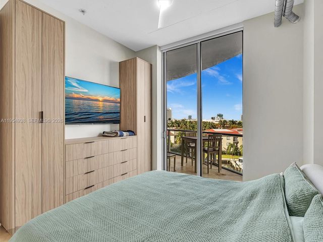 3029 NE 188th St 503, Aventura, FL 33180