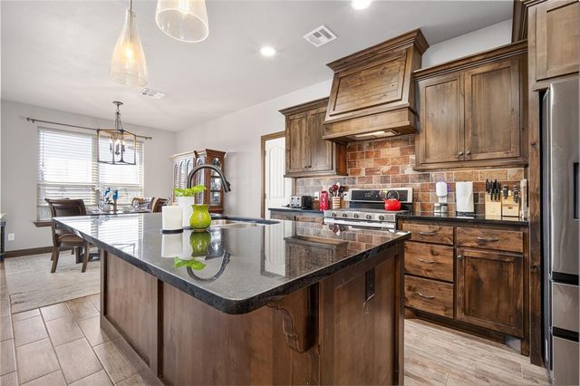 1799 Appaloosa Drive, Blanchard, OK 73010