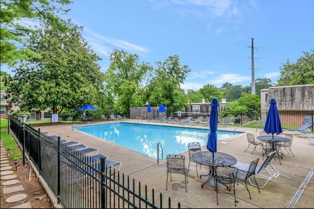 3000 Hillsboro Pike Apt 62, Nashville, TN 37215