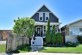 5831 W Leland Avenue, Chicago, IL 60630