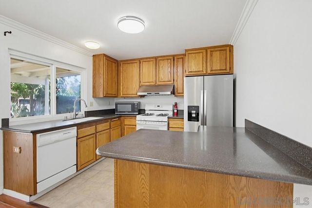 11344 Kelowna Rd., San Diego, CA 92126