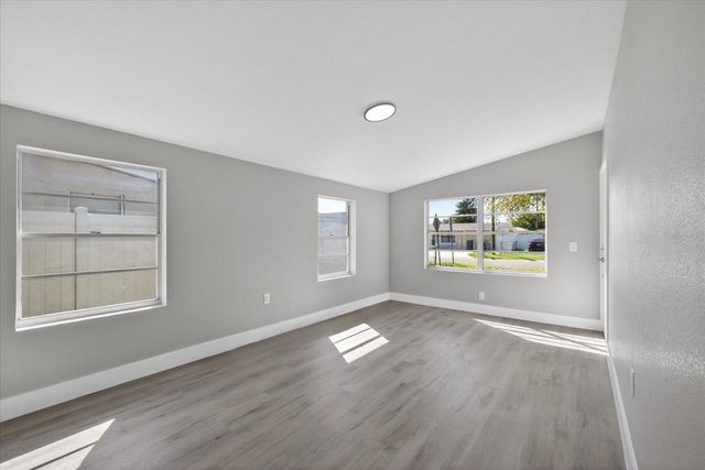 4503 W CLIFTON STREET, Tampa, FL 33614