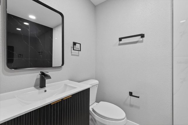 4503 W CLIFTON STREET, Tampa, FL 33614