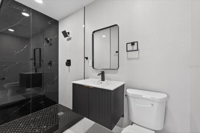 4503 W CLIFTON STREET, Tampa, FL 33614