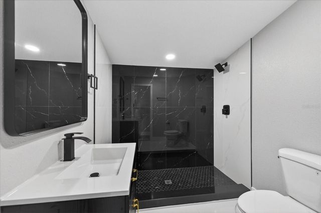 4503 W CLIFTON STREET, Tampa, FL 33614