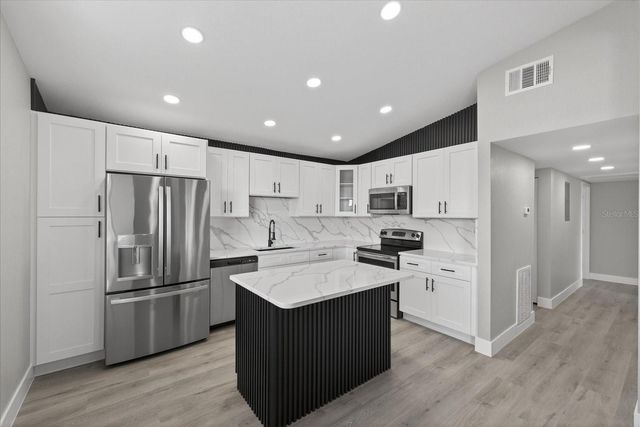 4503 W CLIFTON STREET, Tampa, FL 33614