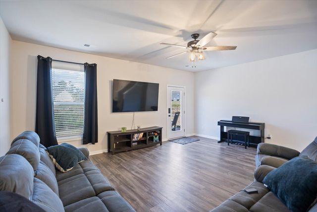 212 Black Oak Drive, Harlem, GA 30814